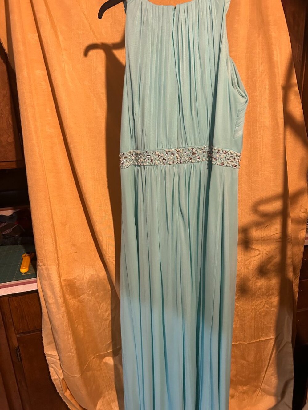 Jessica Howard formal dress mint green sleeveless long formal dress w pleate - Picture 3 of 5
